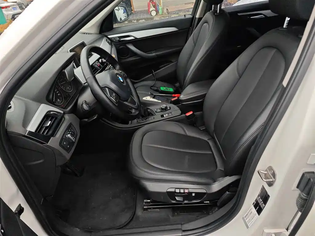 BMW X1 2017 — фото 11