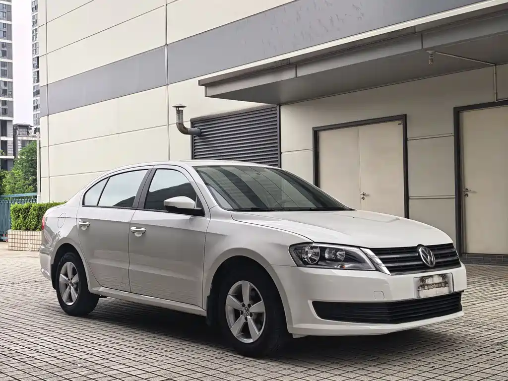 Volkswagen Lavida 2016 — фото 3