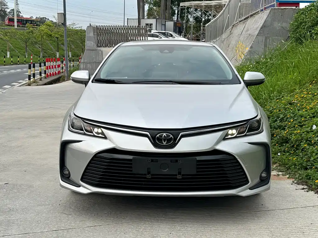 Toyota Corolla 2020 — фото 2