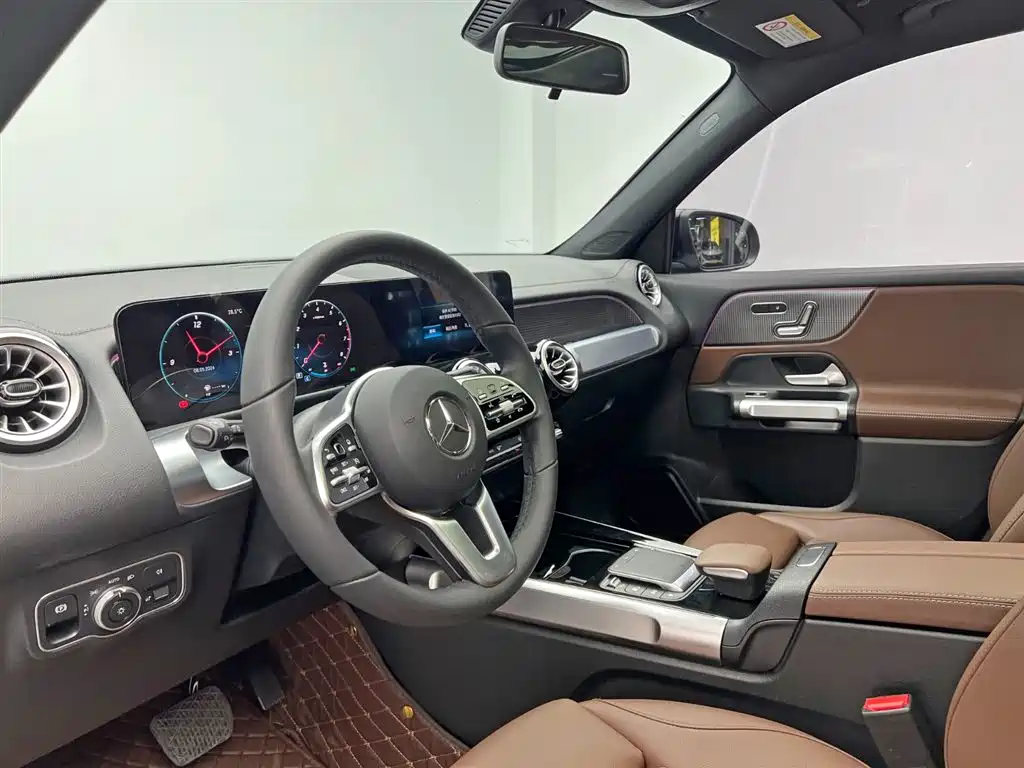 Mercedes-Benz GLB 2023 — фото 14
