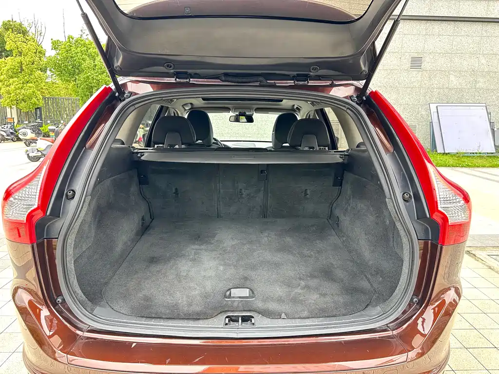 Volvo XC60 2015 — фото 12