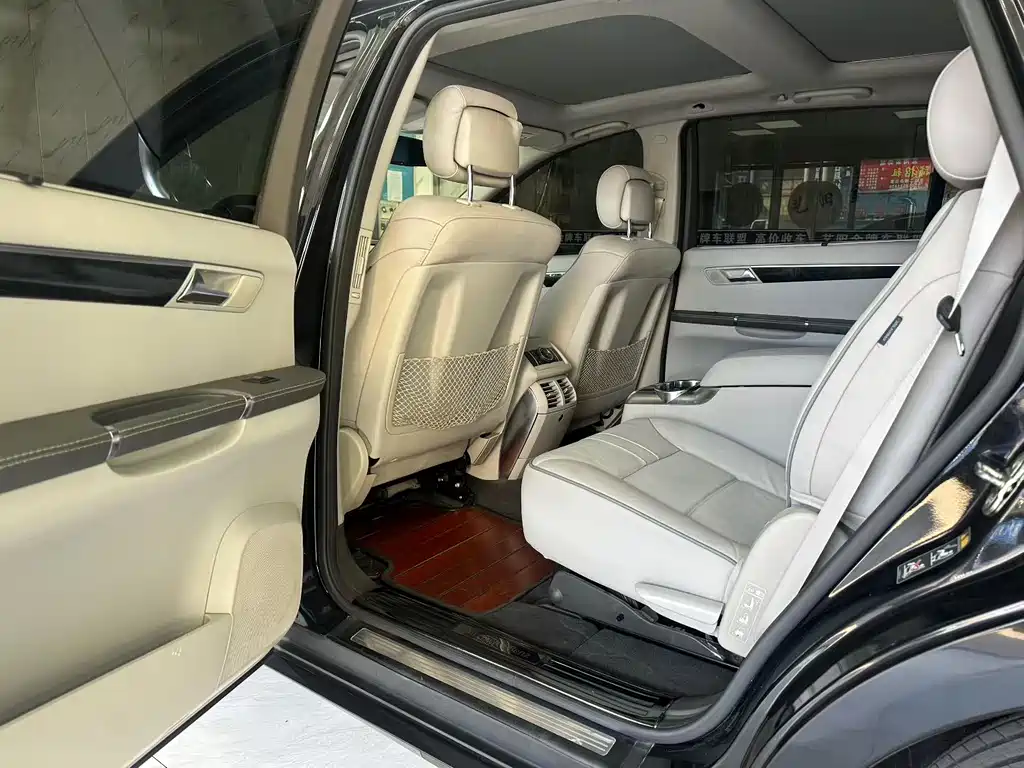 Mercedes-Benz R-Class 2015 — фото 6