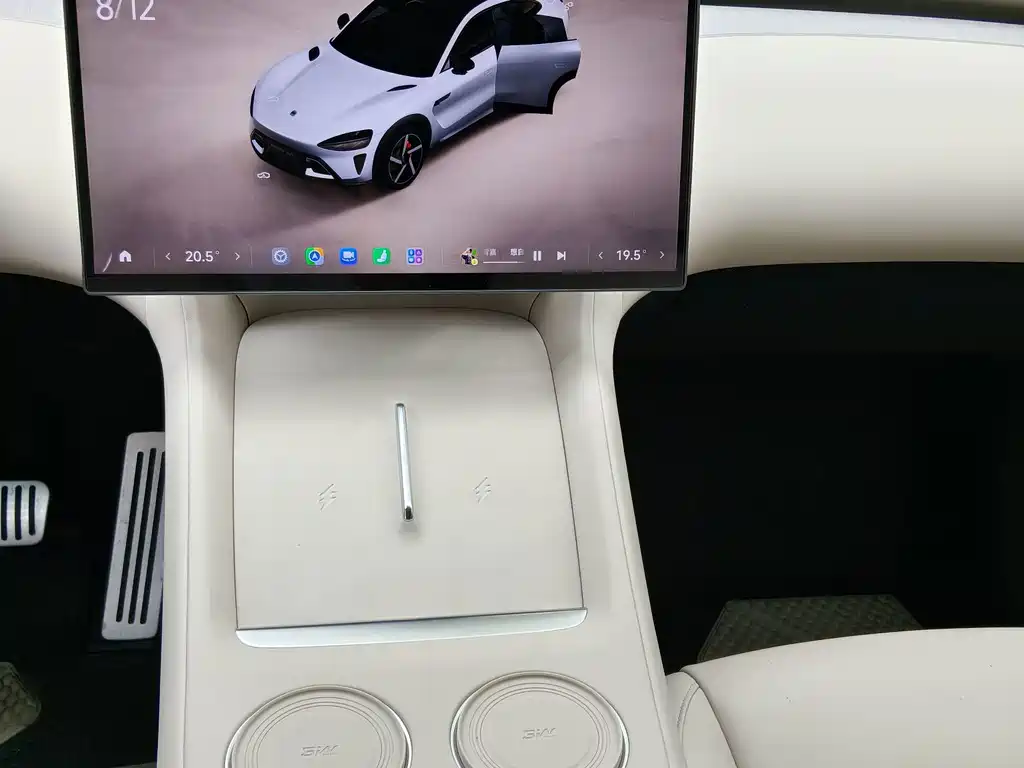 Xiaomi YU7 2025 — фото 13