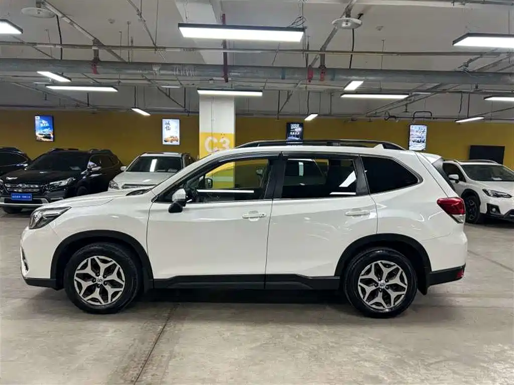 Subaru Forester 2019 — фото 4