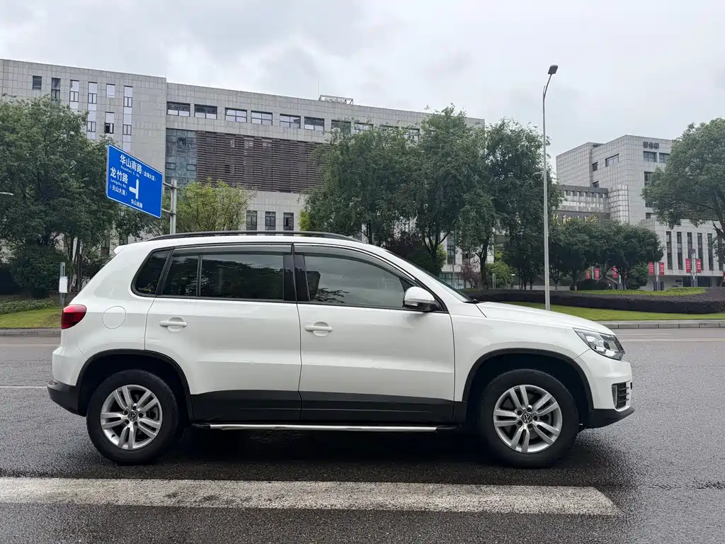 Volkswagen Tiguan 2016 — фото 14