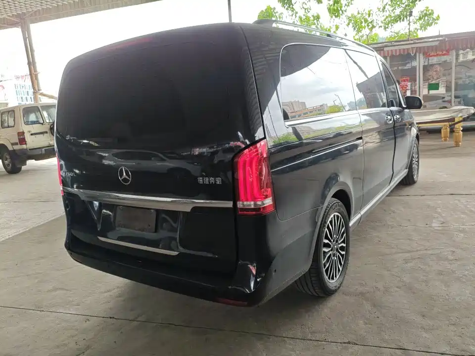 Mercedes-Benz V-Class 2018 — фото 3