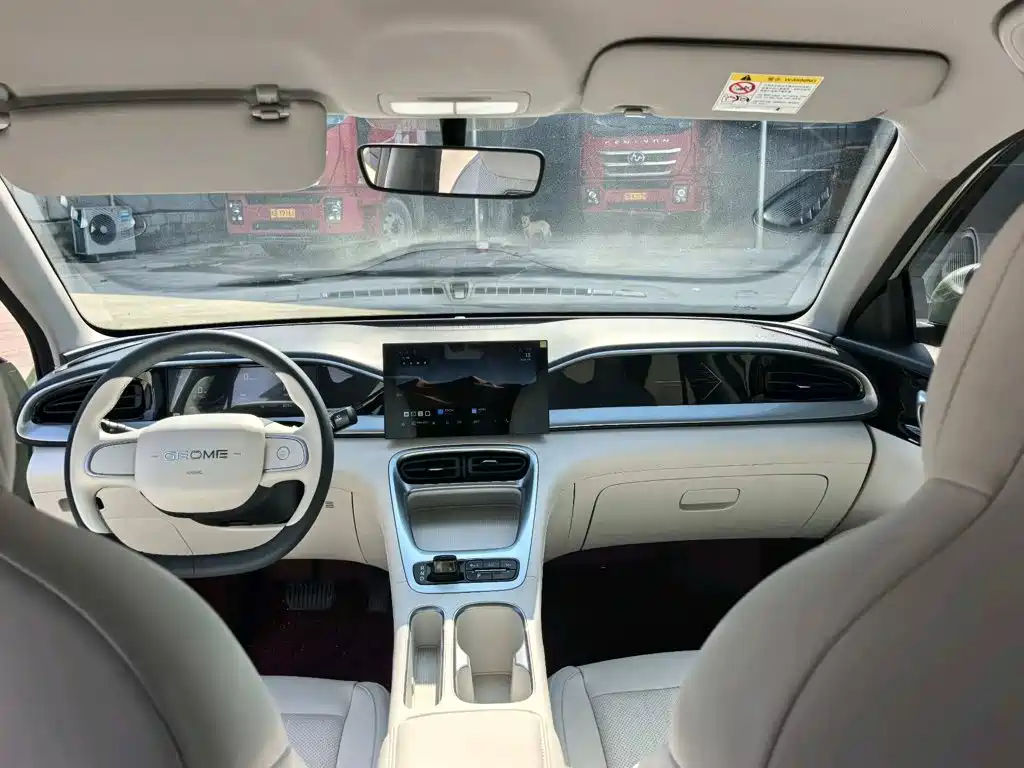 Geely Galaxy Starwish 2025 — фото 9