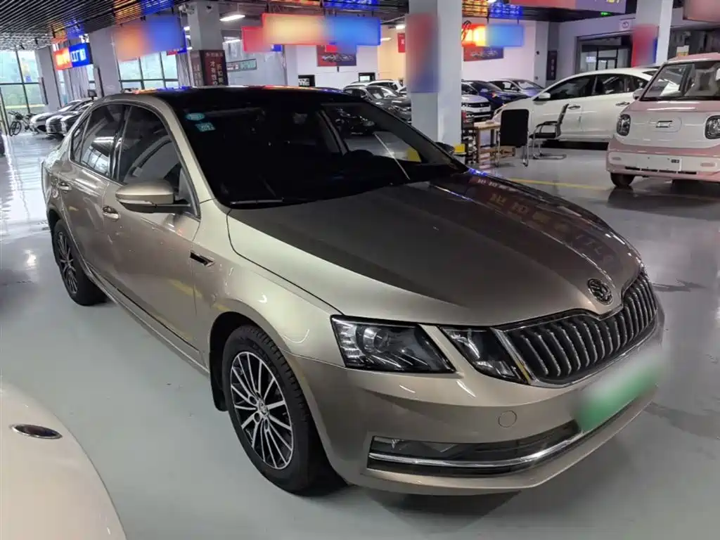 Skoda Octavia 2020 — фото 4