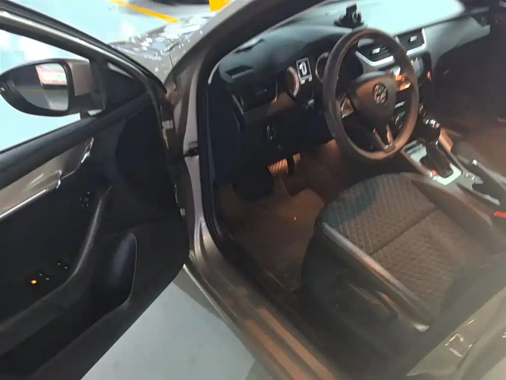 Skoda Octavia 2020 — фото 16