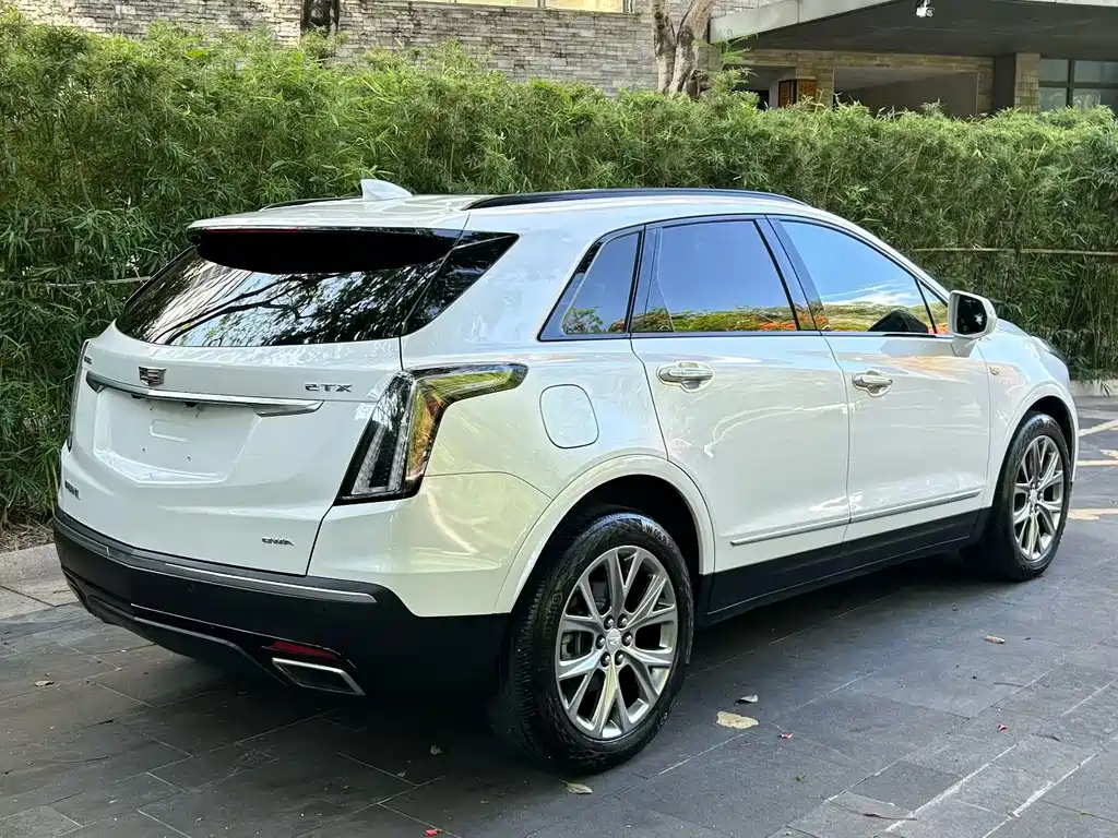 Cadillac XT5 2019 — фото 8