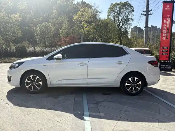 Citroën C4L 2017