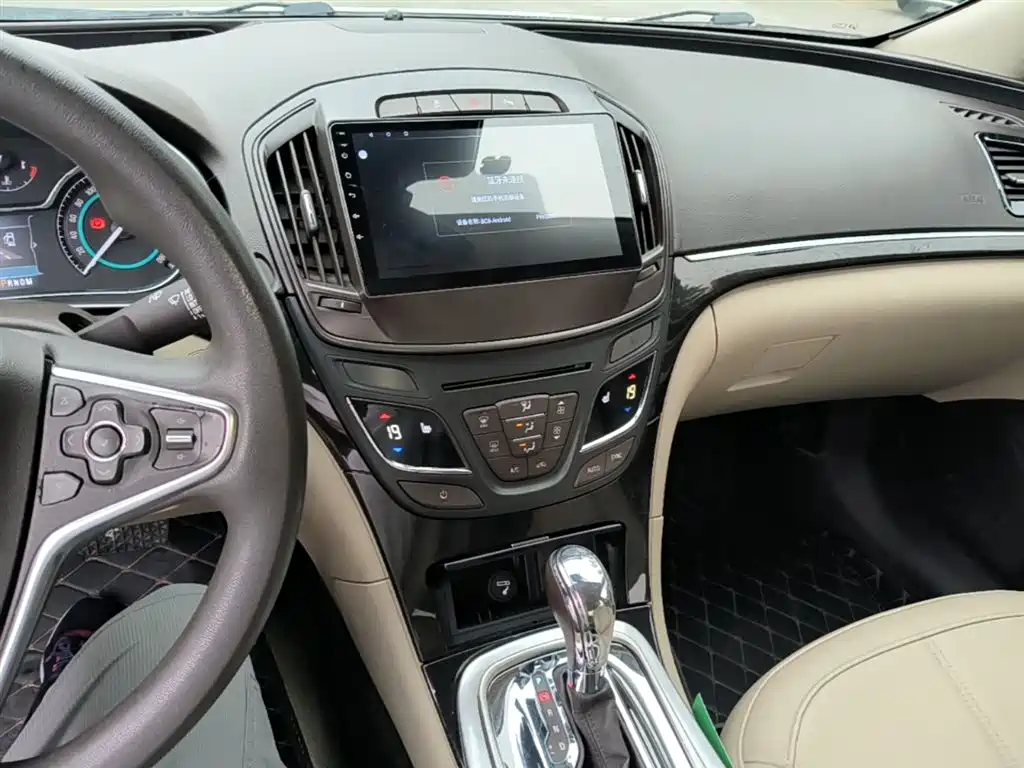 Buick Regal 2016 — фото 10