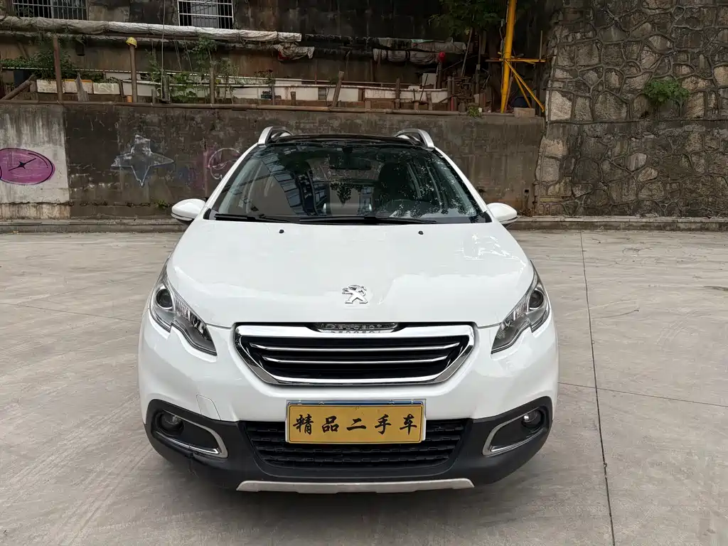 Peugeot 2008 2015 — фото 1