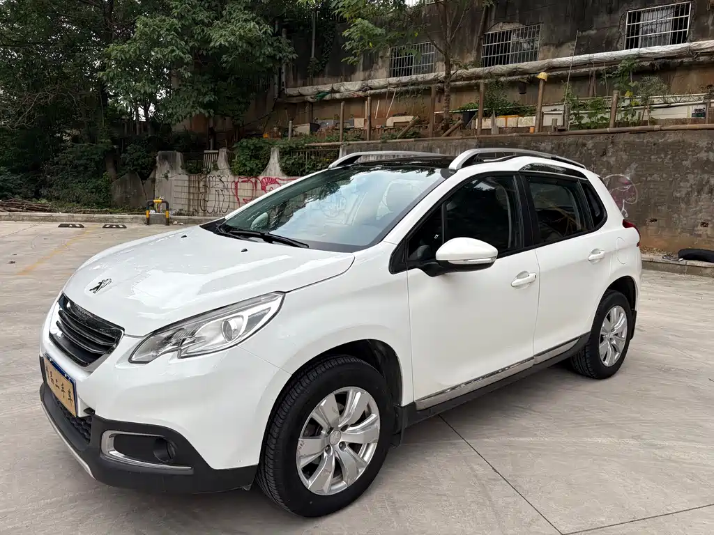 Peugeot 2008 2015 — фото 3