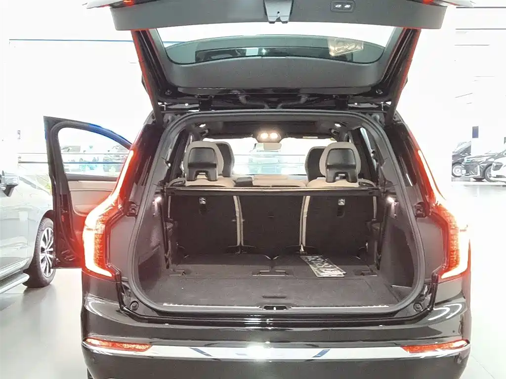 Volvo XC90 PHEV 2026 — фото 19