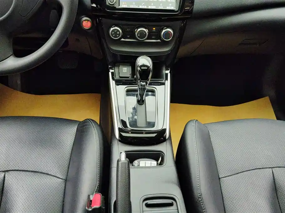 Nissan Sylphy 2017 — фото 16