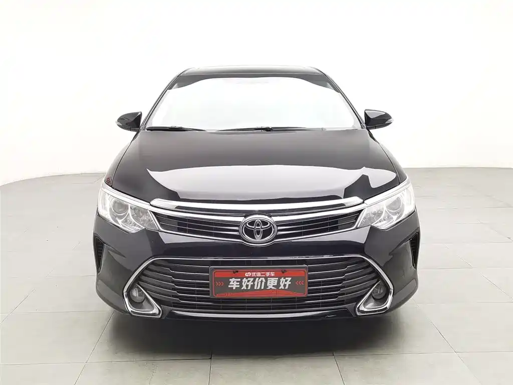 Toyota Camry 2016 — фото 3