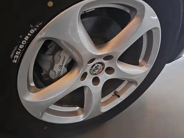 Alfa Romeo Stelvio 2019