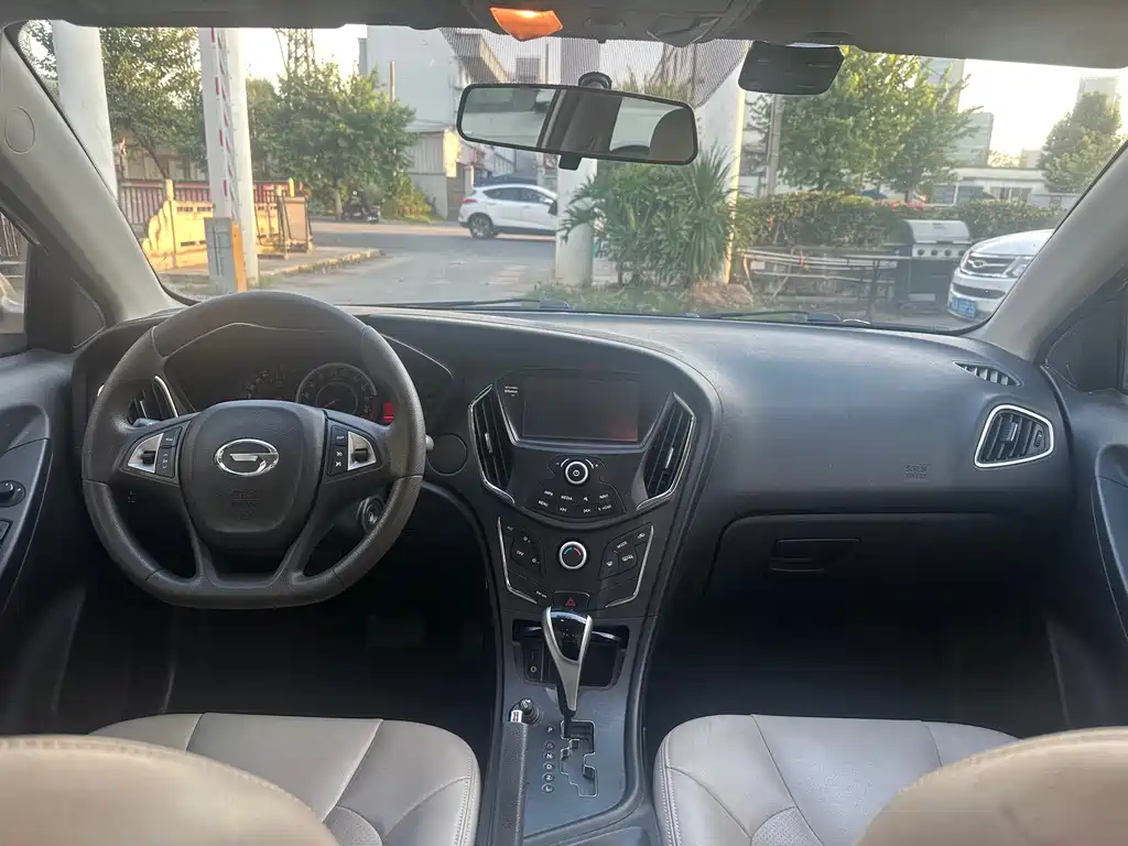 GAC Motor Trumpchi GA3S 2015 — фото 17