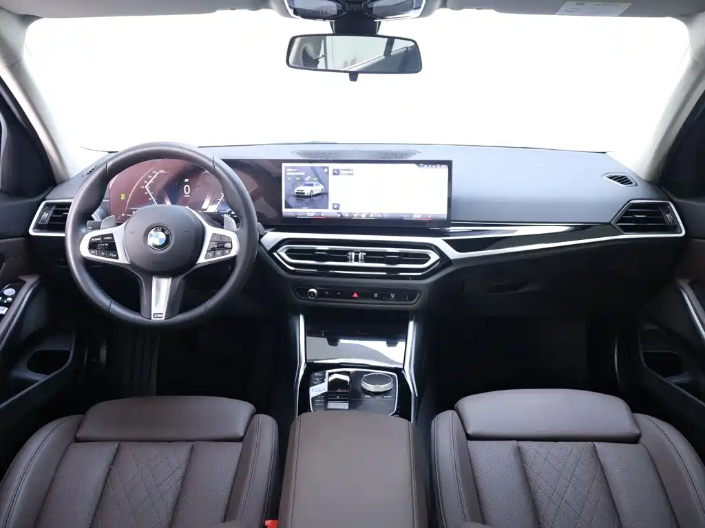 BMW 3 Series 2023 — фото 13