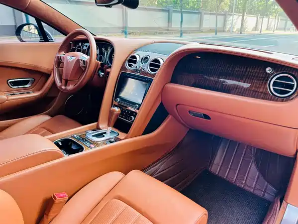 Bentley Continental 2013