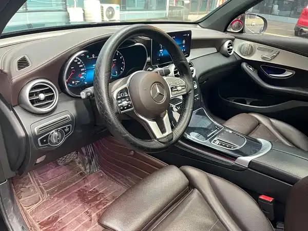 Mercedes-Benz GLC 2021