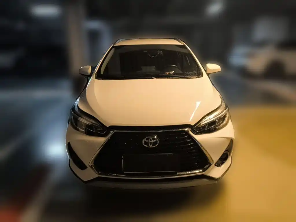 Toyota Yaris L 2020 — фото 24