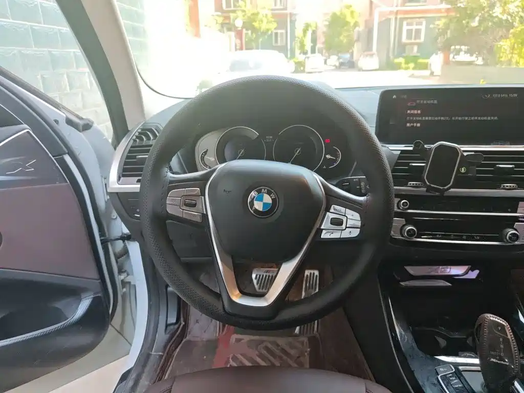 BMW X3 2019 — фото 11
