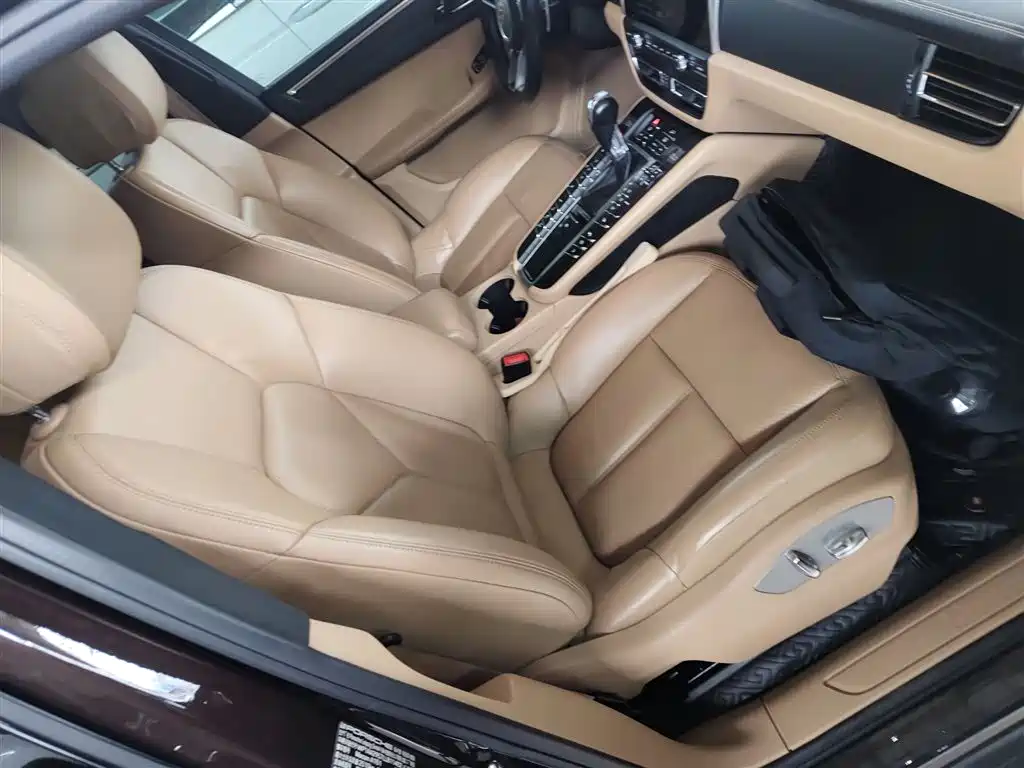 Porsche Macan 2020 — фото 25
