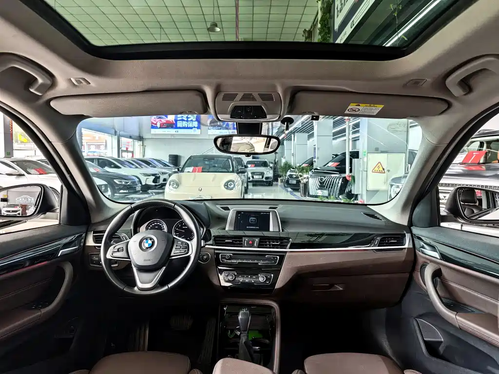 BMW X1 2018 — фото 11