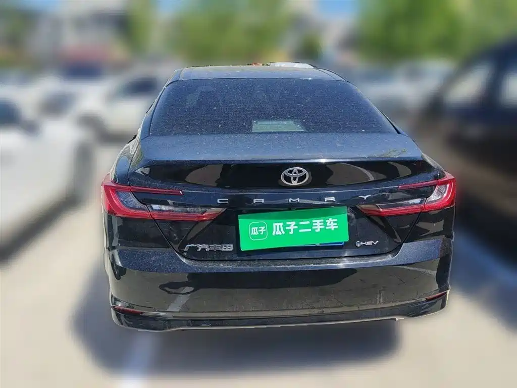 Toyota Camry 2024 — фото 4