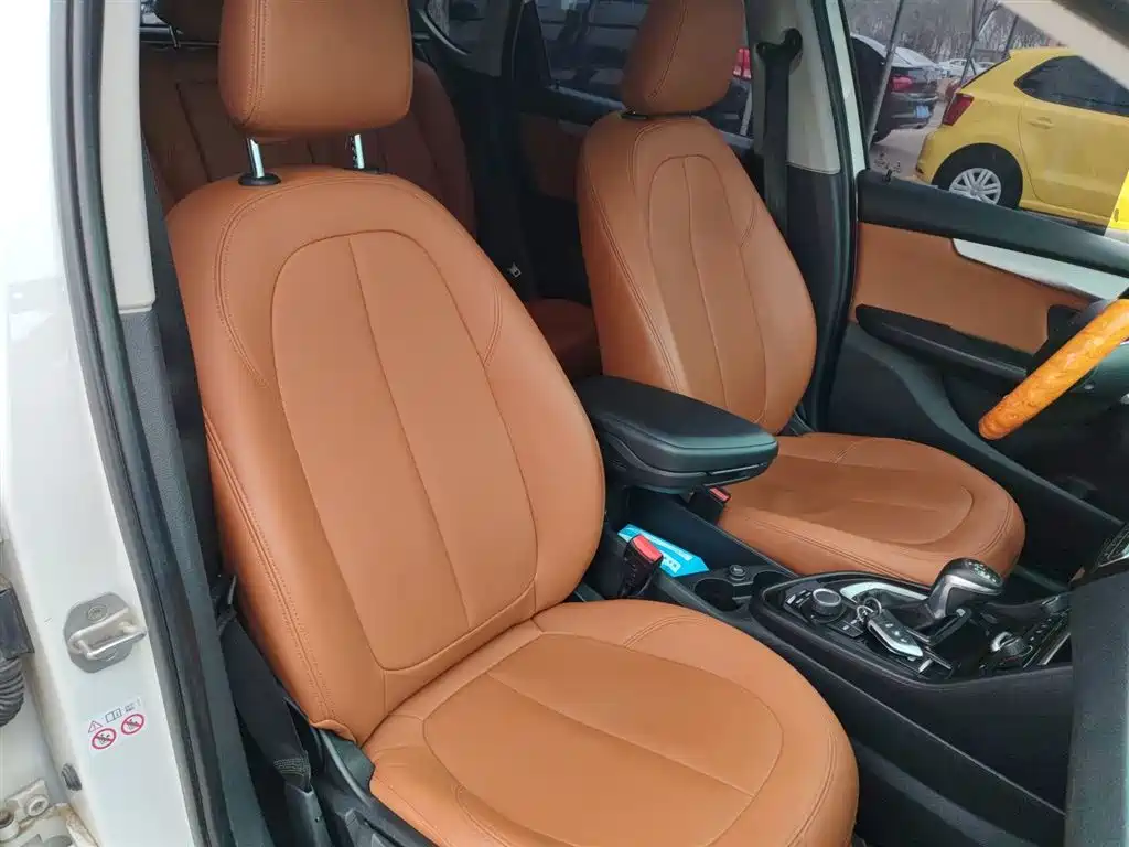 BMW 2 Series Active Tourer 2018 — фото 20