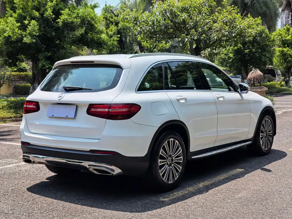 Mercedes-Benz GLC 2017 — фото 9