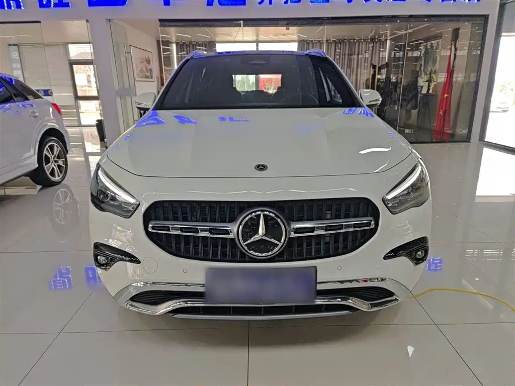 Mercedes-Benz GLA 2024 — фото 3