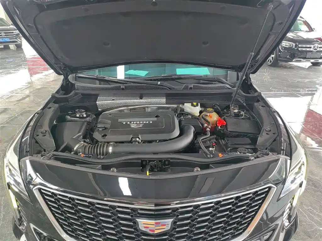 Cadillac XT4 2021 — фото 16
