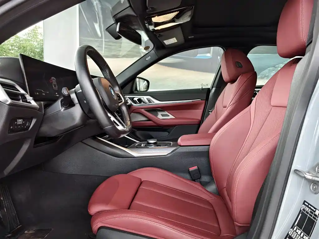 BMW i4 2025 — фото 10