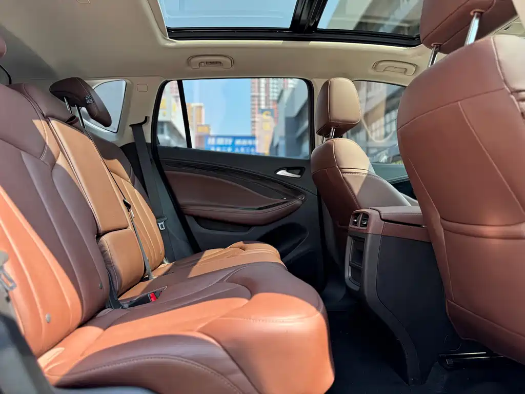 Buick Envision Plus 2020 — фото 18
