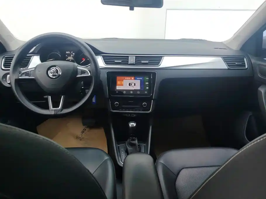Skoda Rapid 2020 — фото 12