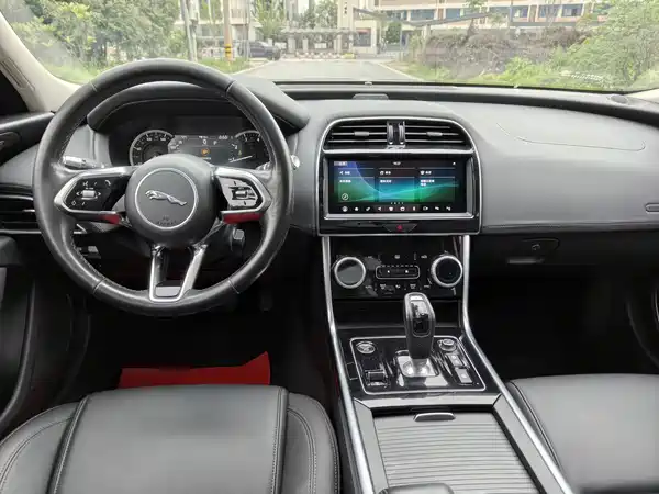 Jaguar XEL 2021