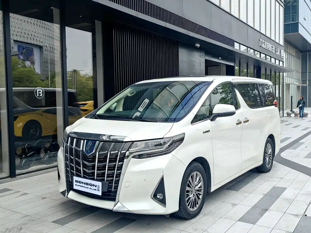 Toyota Alphard 2020 — фото 1