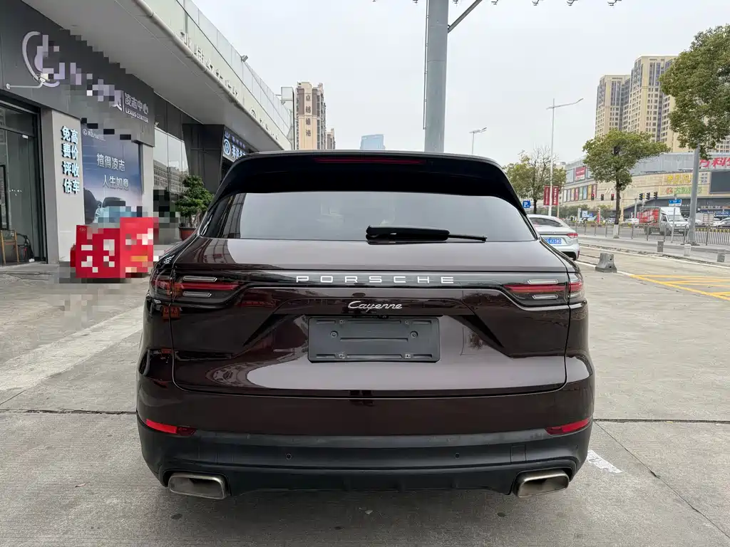 Porsche Cayenne 2018 — фото 14
