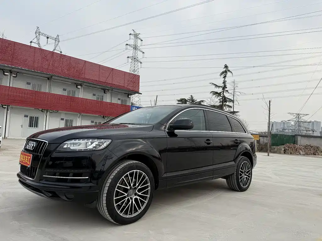 Audi Q7 2015 — фото 1