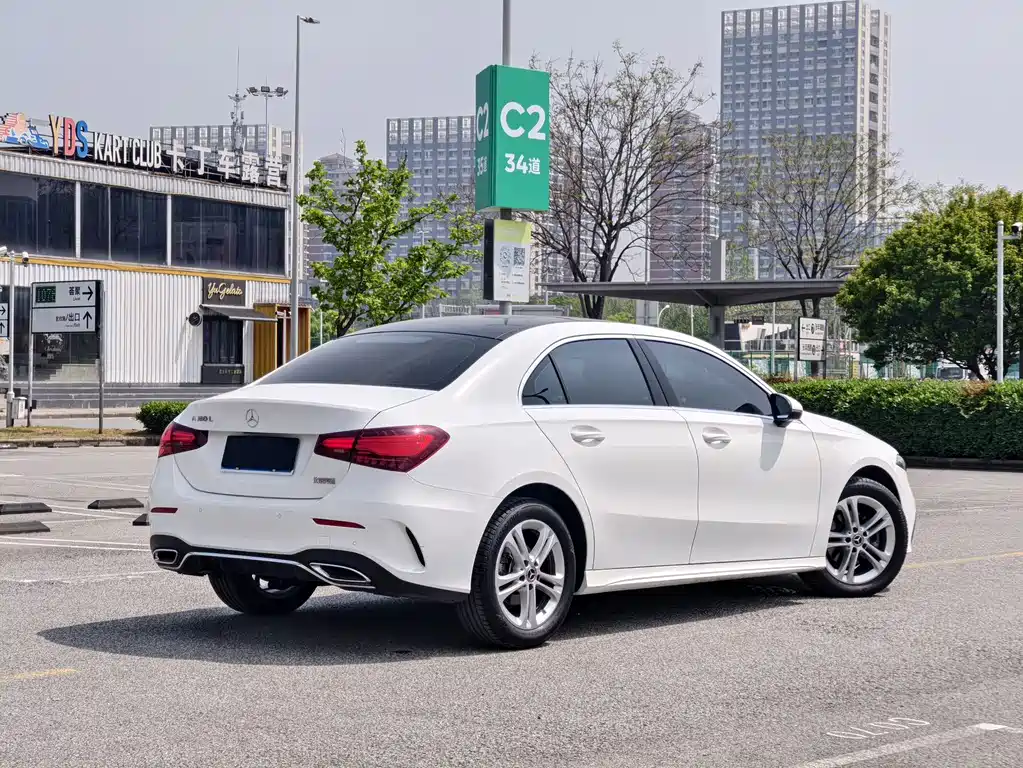 Mercedes-Benz A-Class 2023 — фото 6