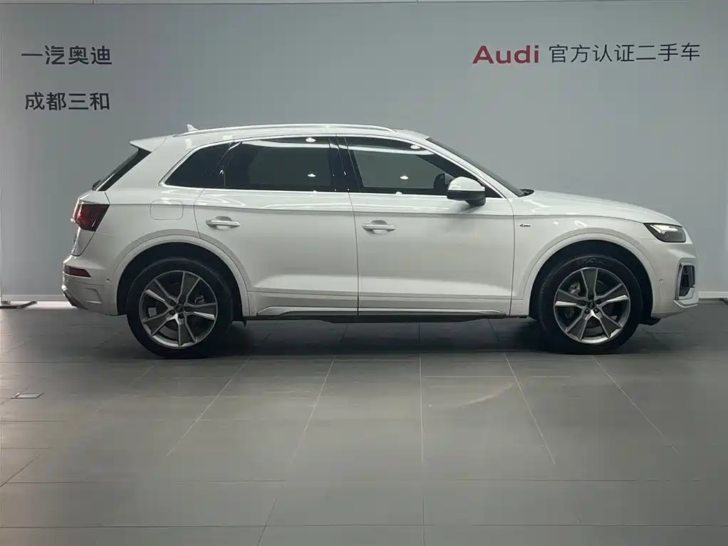 Audi Q5L 2022 — фото 3