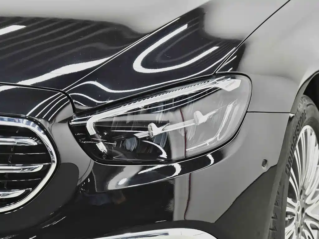 Mercedes-Benz E-Class 2022 — фото 21
