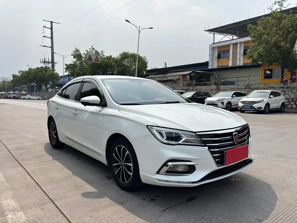 Roewe i5 2021 — фото 1