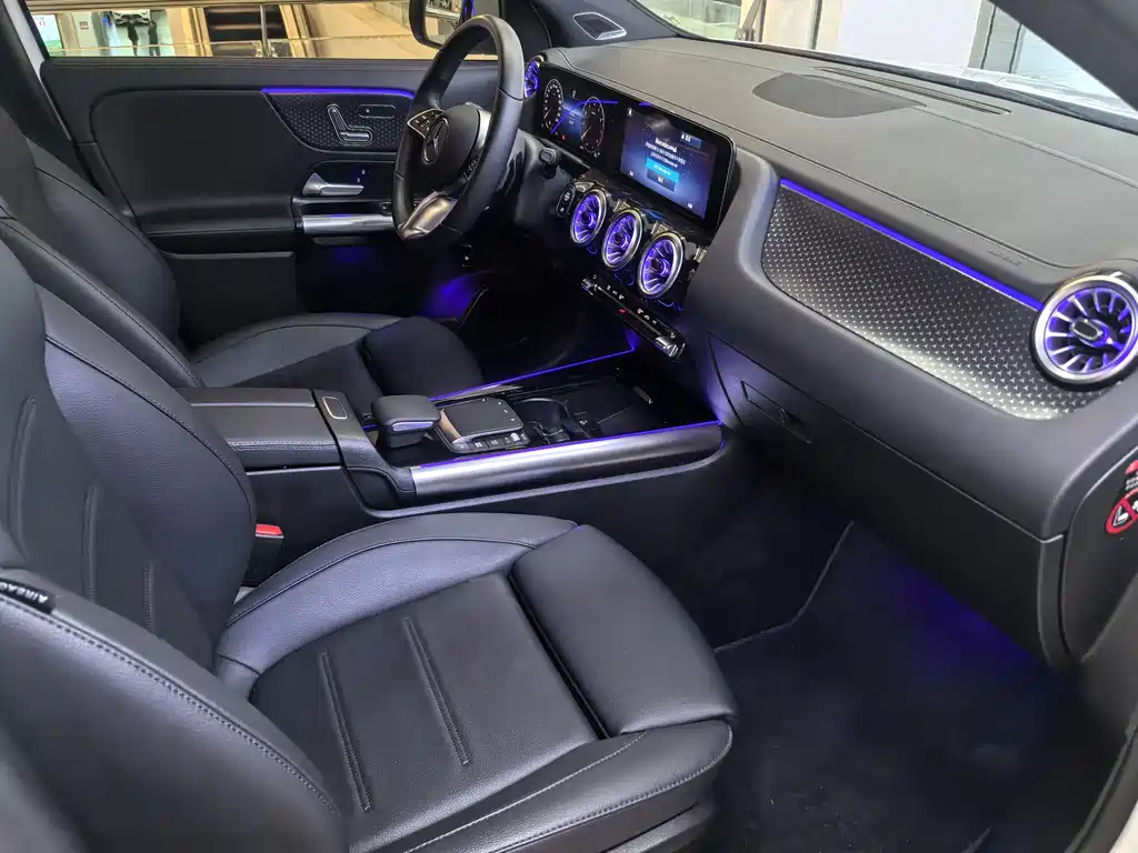 Mercedes-Benz GLA 2024 — фото 13