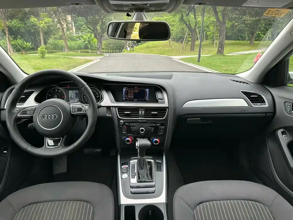 Audi A4L 2015 — фото 5