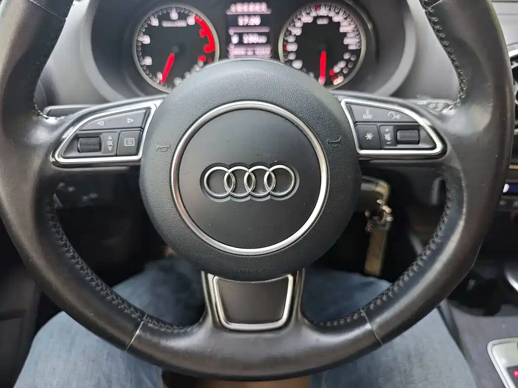Audi A3 2015 — фото 16