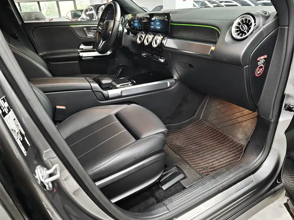 Mercedes-Benz EQB 2023 — фото 15